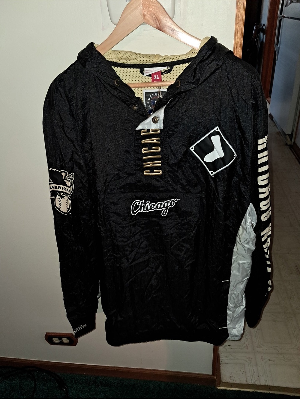 Chicago White Sox Mitchell & Ness men’s 1/4 zip windbreaker jacket XL